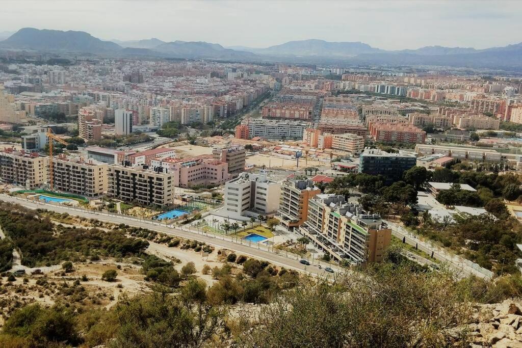 Apartament Modern Flat At Garbinet With Wifi Alicante Zewnętrze zdjęcie