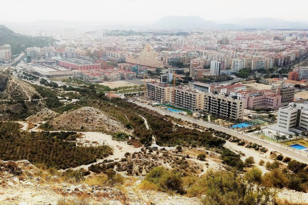 Apartament Modern Flat At Garbinet With Wifi Alicante Zewnętrze zdjęcie