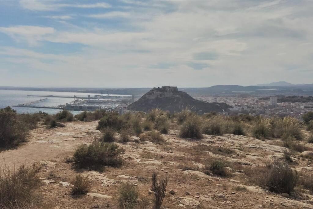 Apartament Modern Flat At Garbinet With Wifi Alicante Zewnętrze zdjęcie